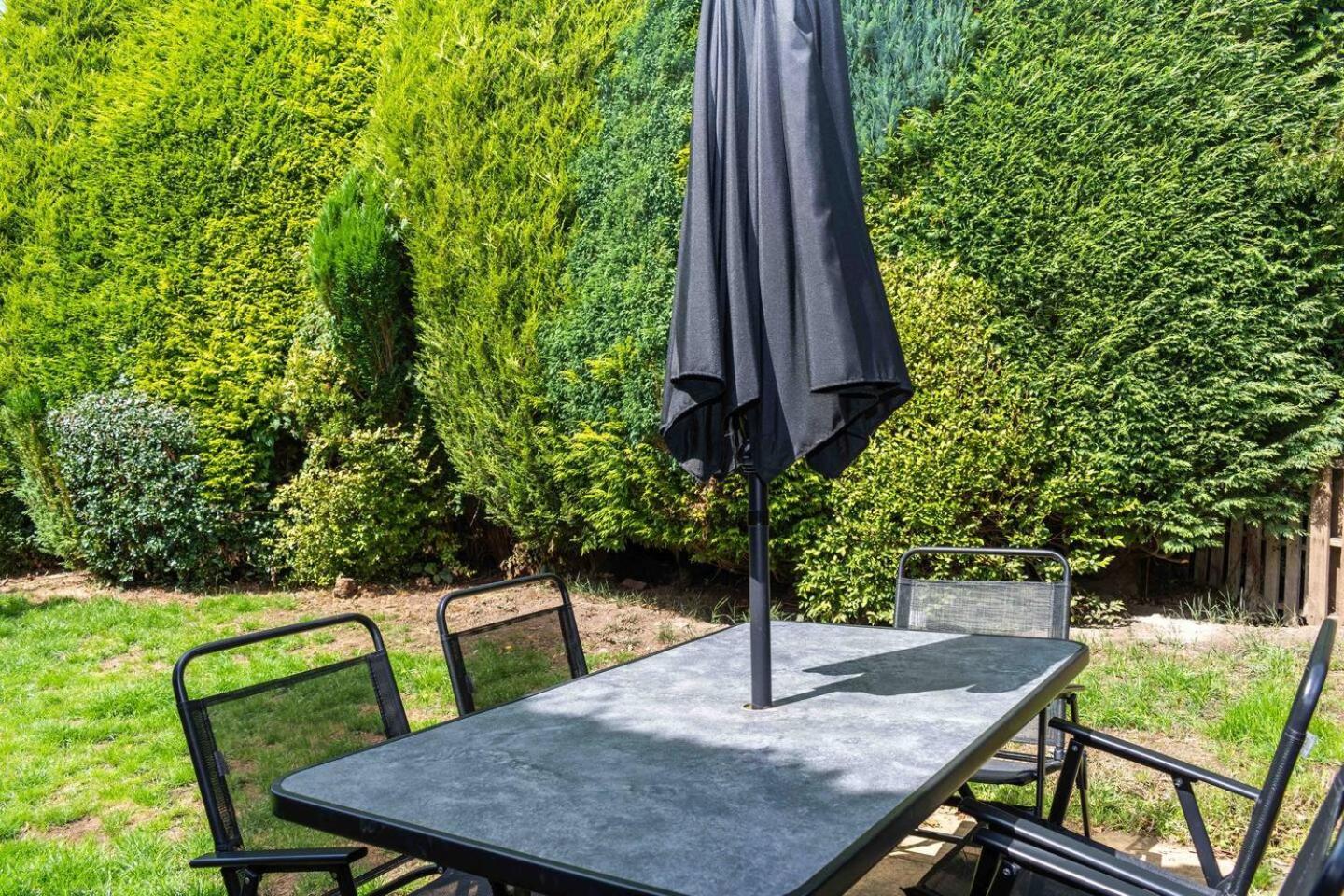 3 Bedroom Bungalow Close To Peak District With Garden Sheffield Eksteriør bilde