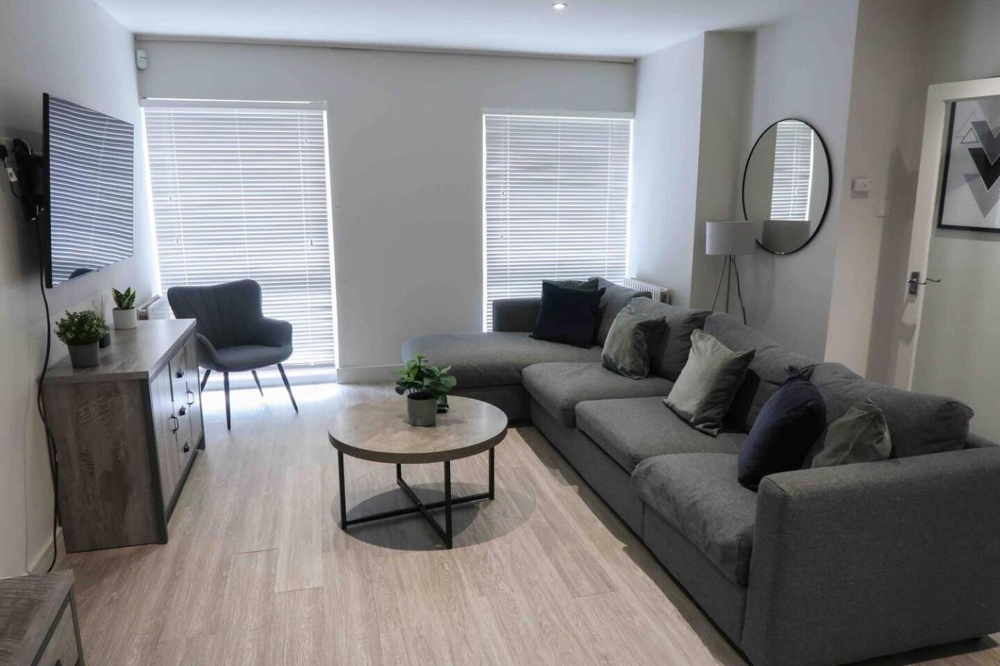 3 Bedroom Bungalow Close To Peak District With Garden Sheffield Eksteriør bilde