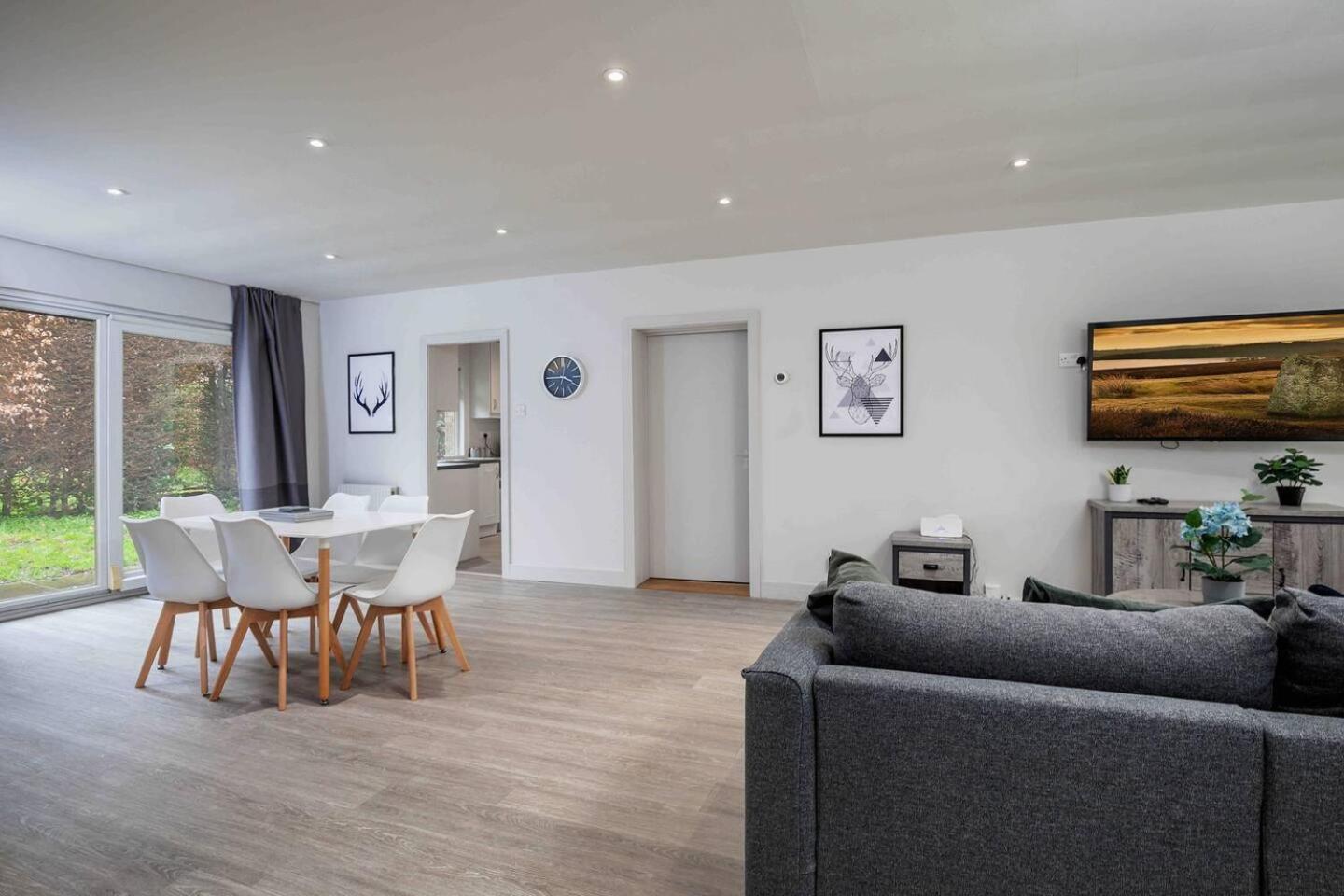 3 Bedroom Bungalow Close To Peak District With Garden Sheffield Eksteriør bilde