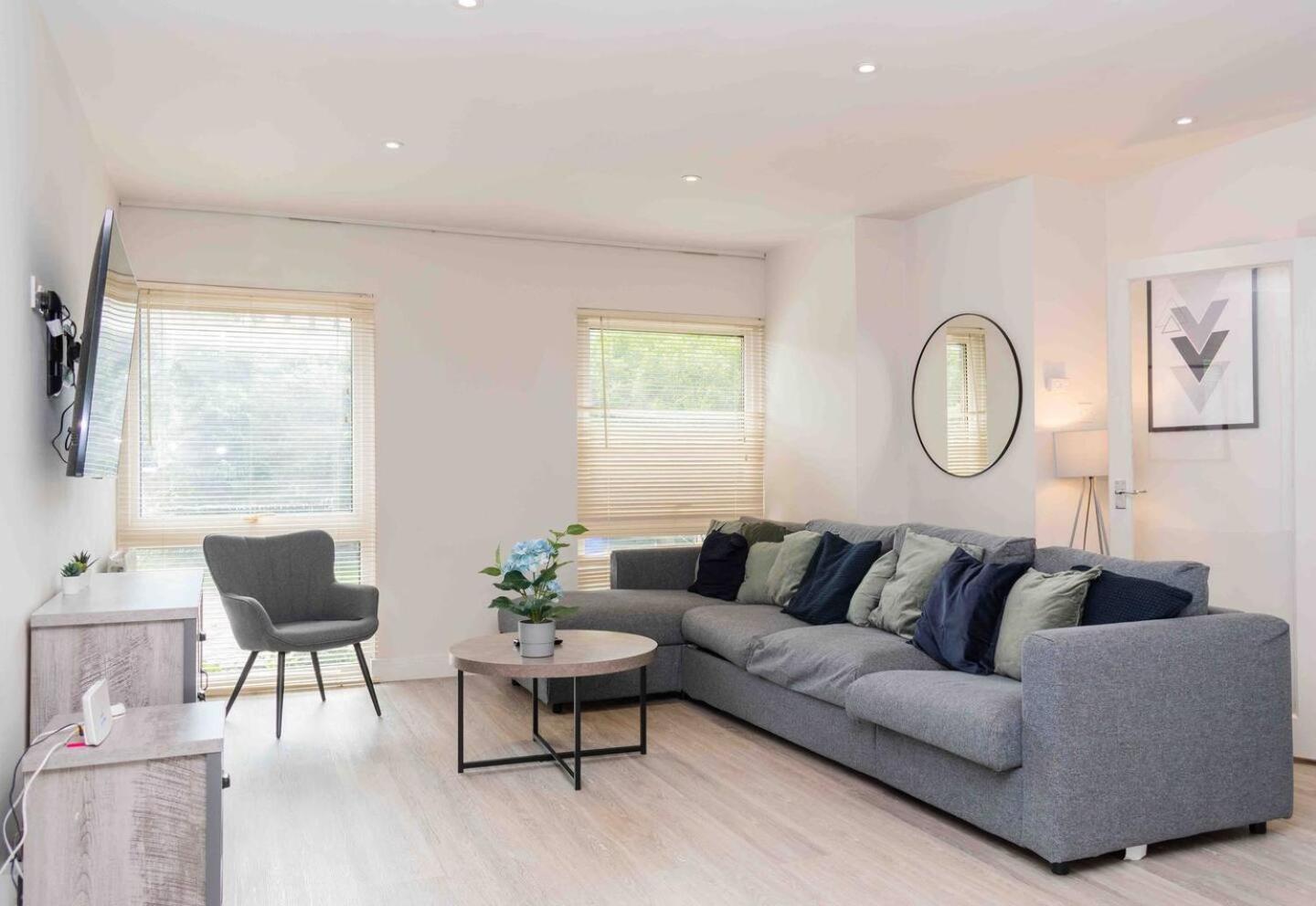 3 Bedroom Bungalow Close To Peak District With Garden Sheffield Eksteriør bilde